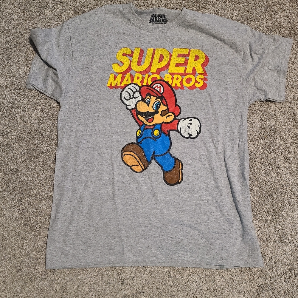 Super Mario Shirt L